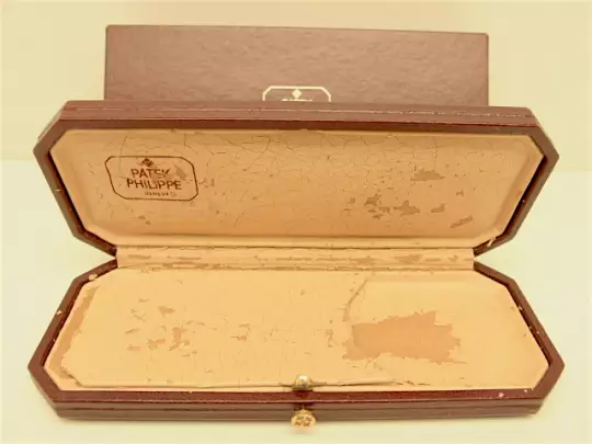 Patek Philippe short Box for Leather strap models with Outer Box photo 2