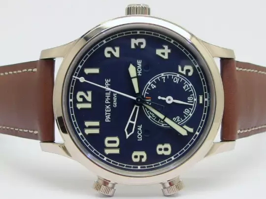 Patek Philippe Calatrava Pilot Travel Time 5524G Whitegold Full Set 2017 photo 1