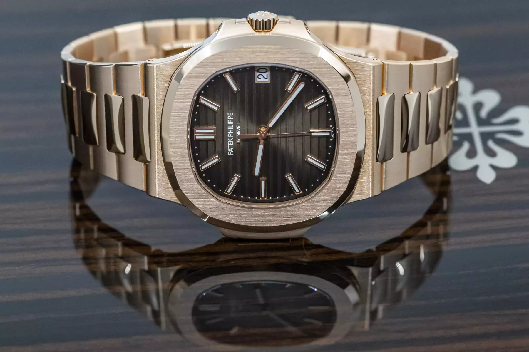 Patek Philippe Nautilus 5711 Caliber 26-330 SC Full Set 2019 Roségold