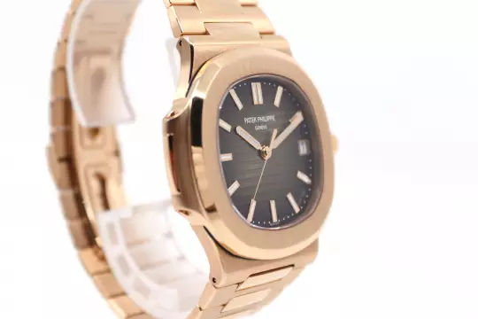 Patek Philippe Nautilus 5711 Caliber 26-330 SC Full Set 2019 Roségold photo 6