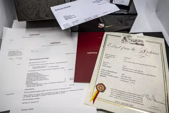 Patek Philippe 5713 very rare Nautilus sealed Diamond Bezel Whitegold photo 18