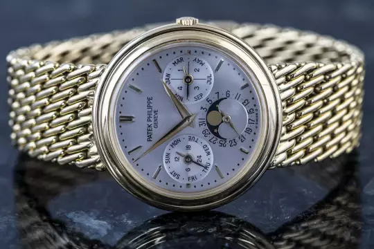 Patek Philippe 3945 Perpetual Calendar 3940 with Gold Bracelet Yellowgold photo 2
