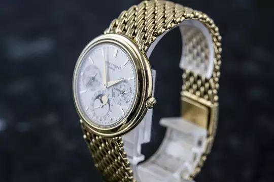 Patek Philippe 3945 Perpetual Calendar 3940 with Gold Bracelet Yellowgold photo 5