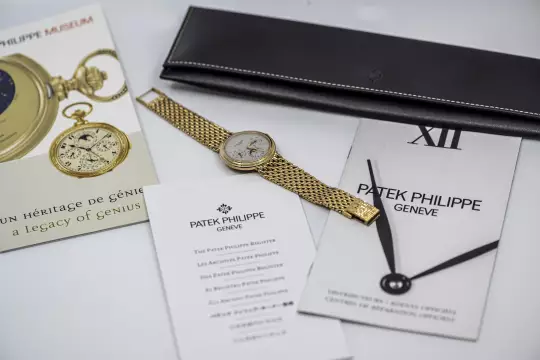 Patek Philippe 3945 Perpetual Calendar 3940 with Gold Bracelet Yellowgold photo 7