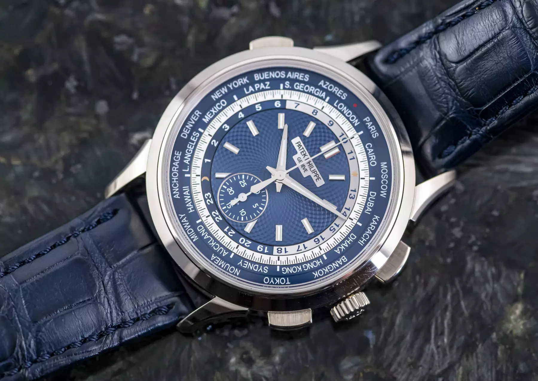 Patek Philippe 5930 Whitegold Worldtime Chronograph Full Set 2018