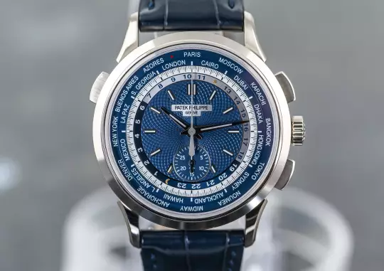 Patek Philippe 5930 Whitegold Worldtime Chronograph Full Set 2018 photo 12