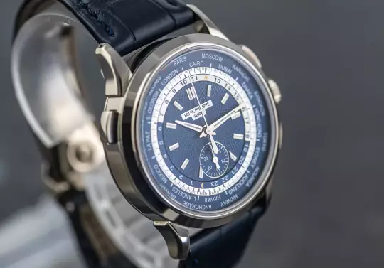 Patek Philippe 5930 Whitegold Worldtime Chronograph Full Set 2018 photo 7