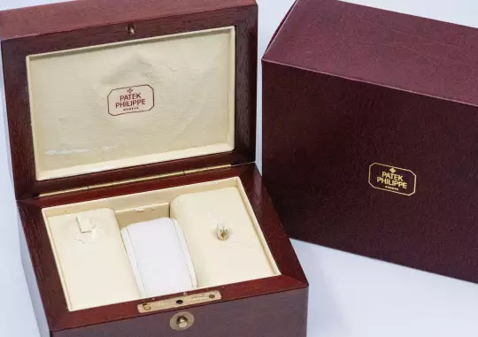 Patek Philippe 3970 3. Series Perpetual Calendar Chronograph Full Set photo 18