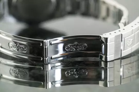 Rolex 16610 Submariner Date Kermit Full Set 2004 Steel F Serial photo 5