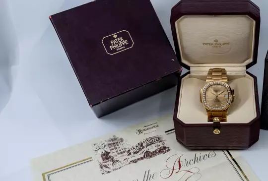 Patek Philippe Nautilus very rare 3800 Diamond perfect condition photo 14
