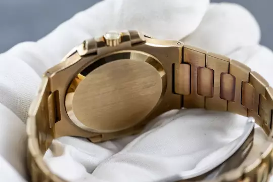 Patek Philippe Nautilus very rare 3800 Diamond perfect condition photo 4