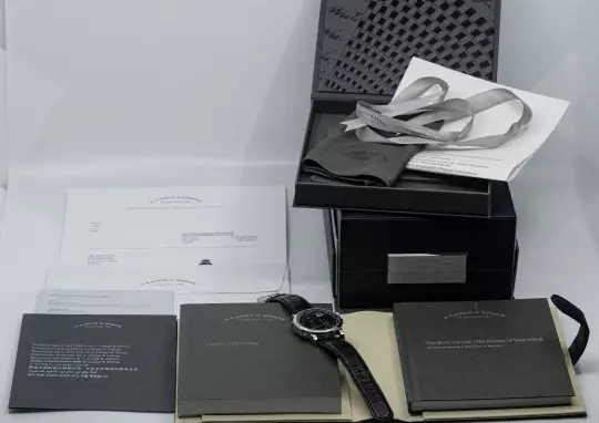 A. Lange & Söhne 136.029 Time Zone Lange 1 Collectors Full Set + invoice 2021 photo 3