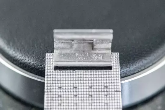 Piaget 12427 A 4 very rare TV Screen Clous De Paris white gold Lapis Lazuli dial photo 9