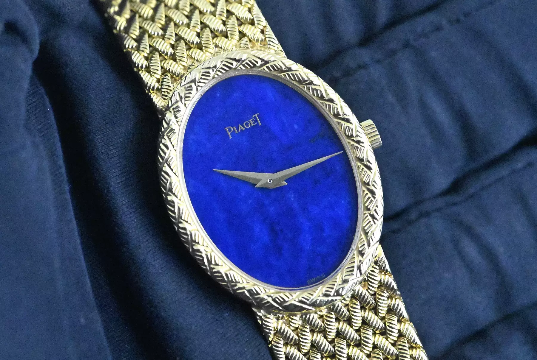 Piaget 9862 D 3 rare Vintage Dress Watch Yellowgold Lapis Lazuli Dial
