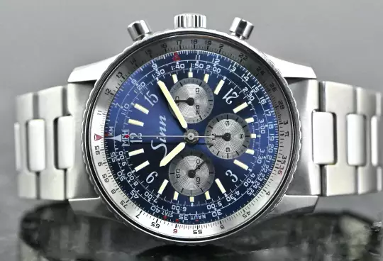 Sinn 903 very rare Vintage Navigation Chronograph Titanum blue & purple dial photo 3