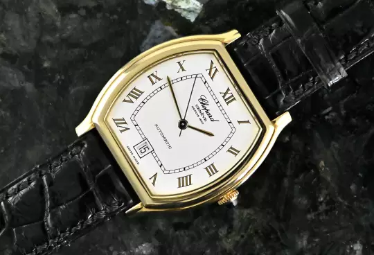 Chopard 2247 Tonneau Date yellow gold Automatic Full Set 2002 photo 13