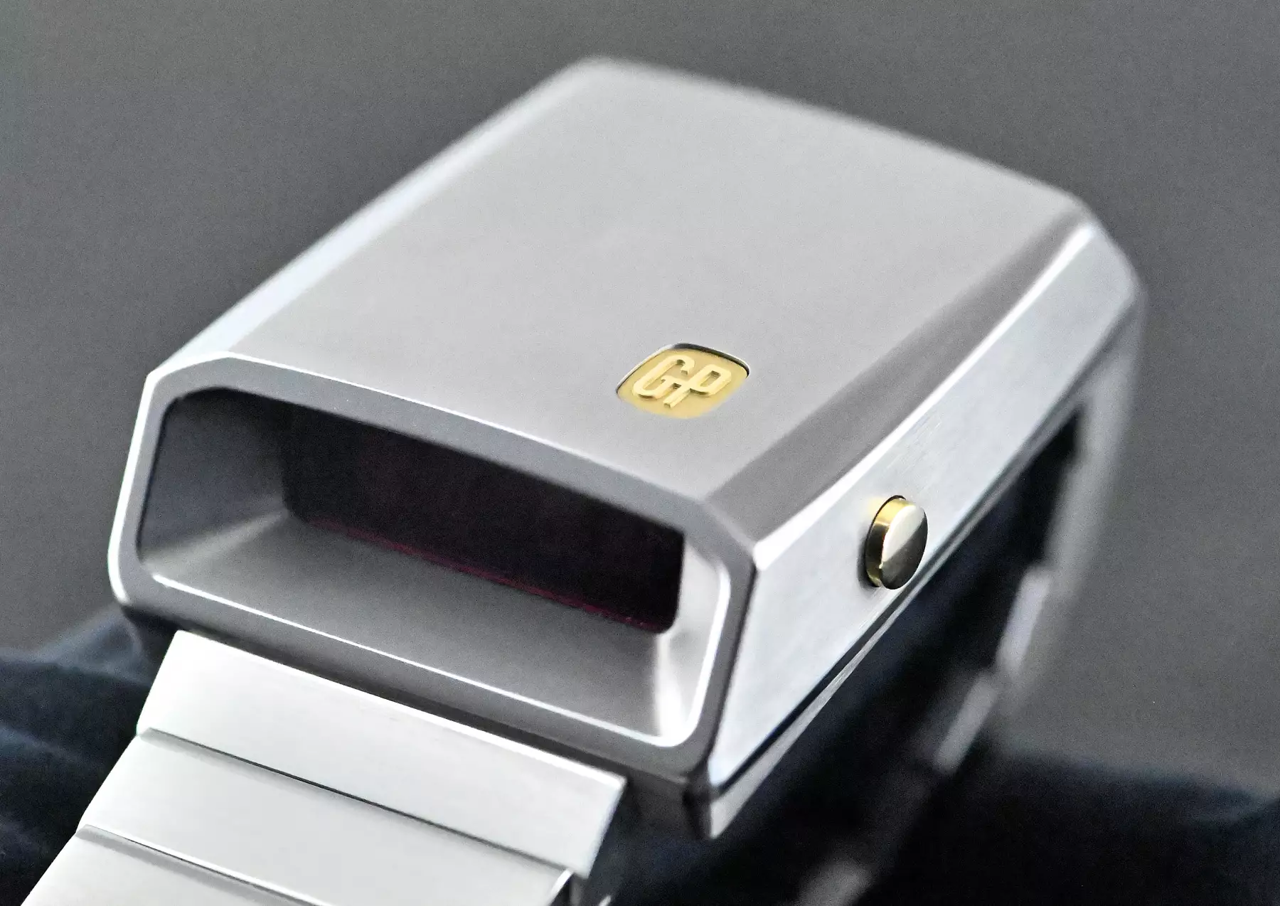 Girard Perregaux 39800-21-3199-6CM Casquette 2.0 Full Set Titanium & yellow gold