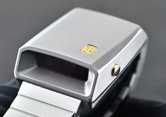 Girard Perregaux 39800-21-3199-6CM Casquette 2.0 Full Set Titanium & yellow gold photo 1